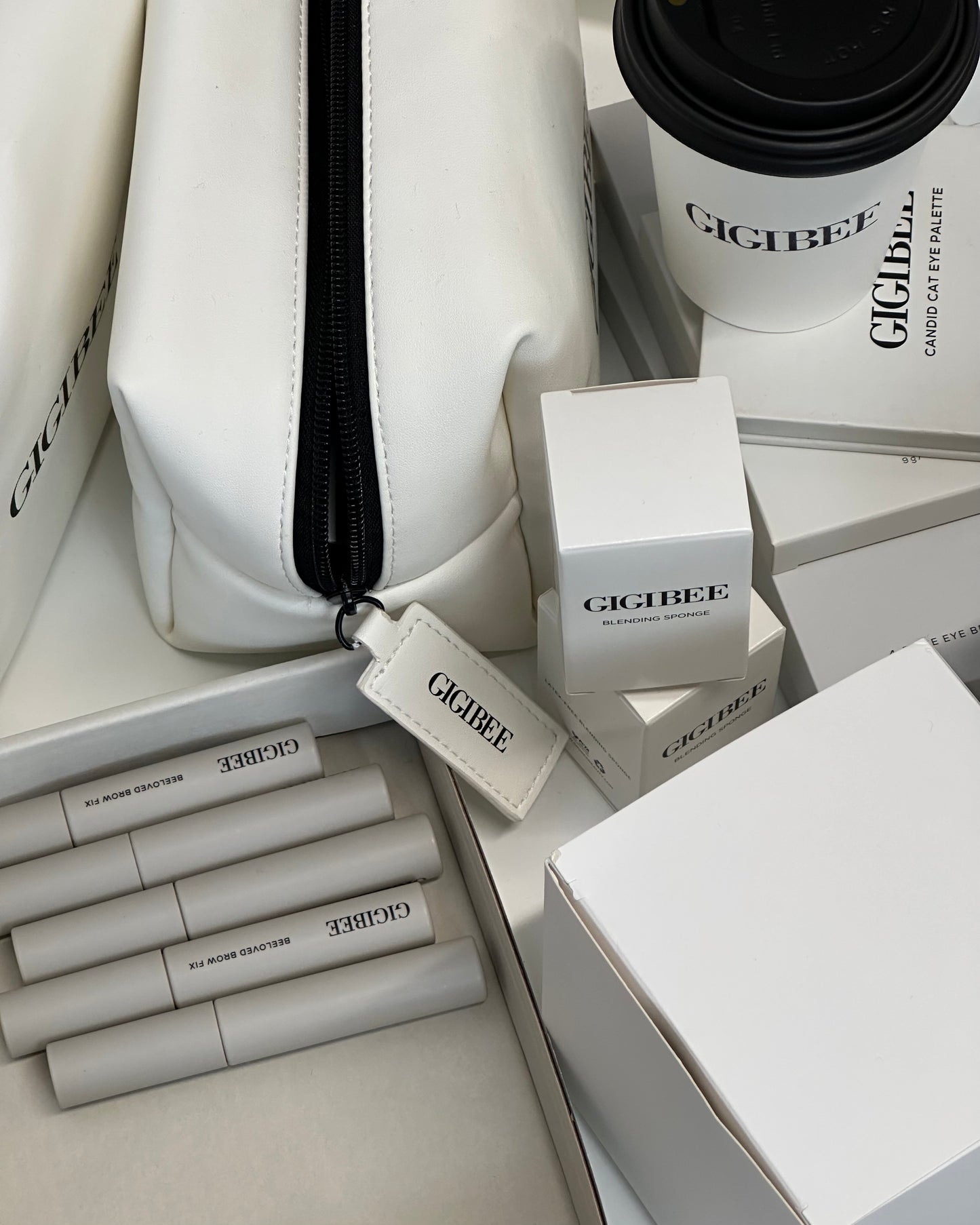 FITS-ALL MAKEUP BAG